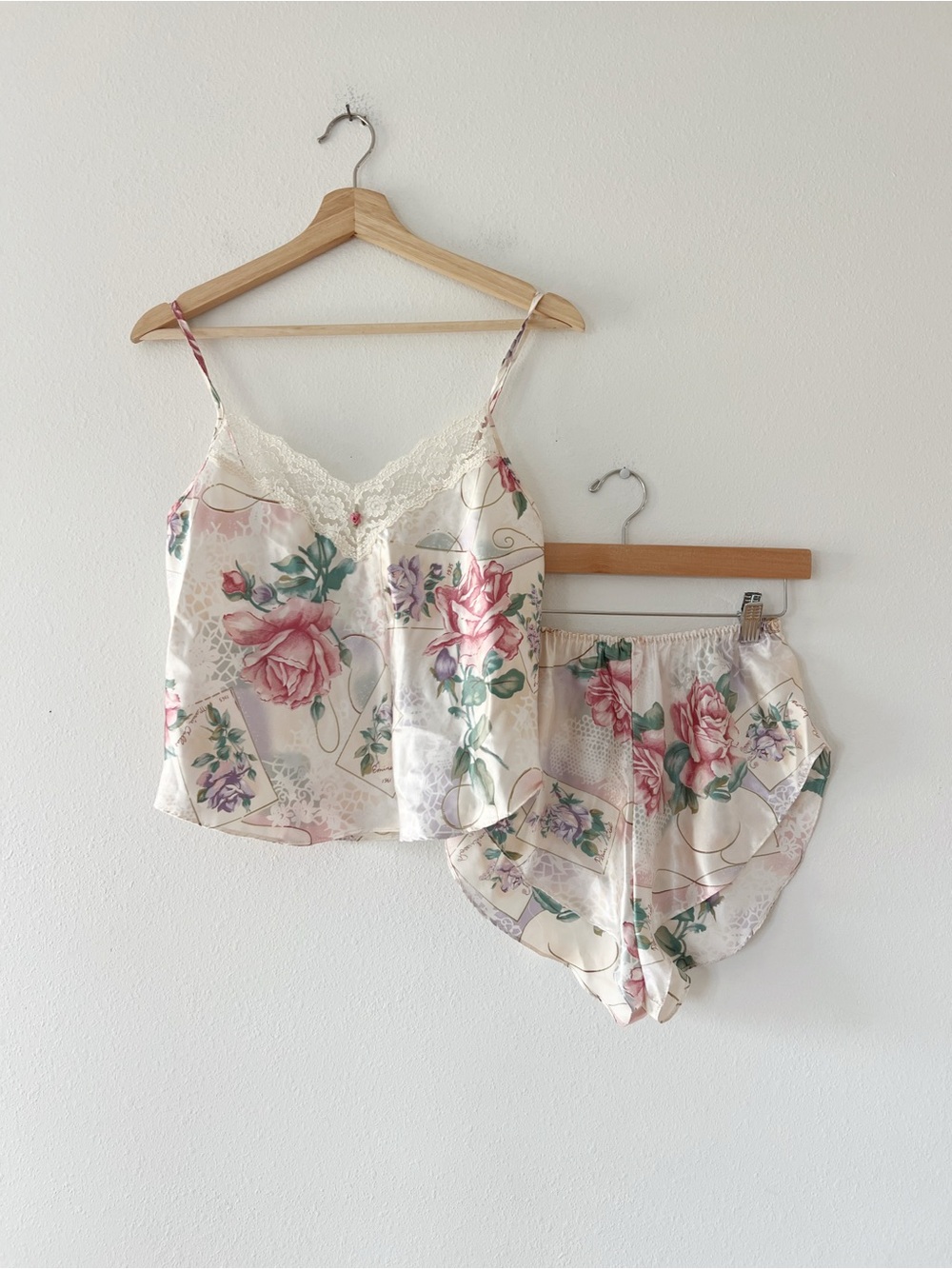 VINTAGE | 90s Ivory Floral Satin And Lace Pajama Set | S